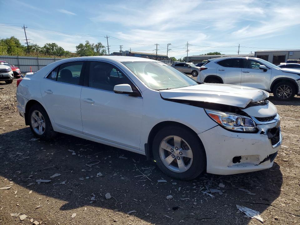 Photo 4 from auction – 2015 CHEVROLET MALIBU with VIN 1G11C5SL9FF265028