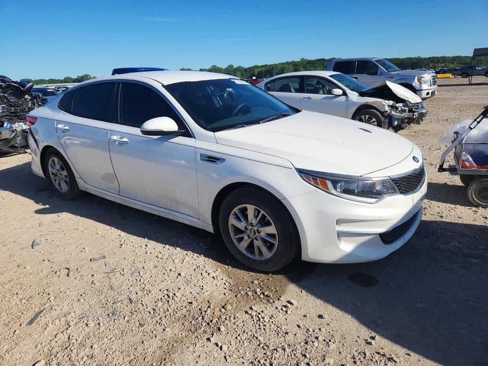 Photo 4 from auction – 2018 KIA OPTIMA with VIN 5XXGT4L31JG193472