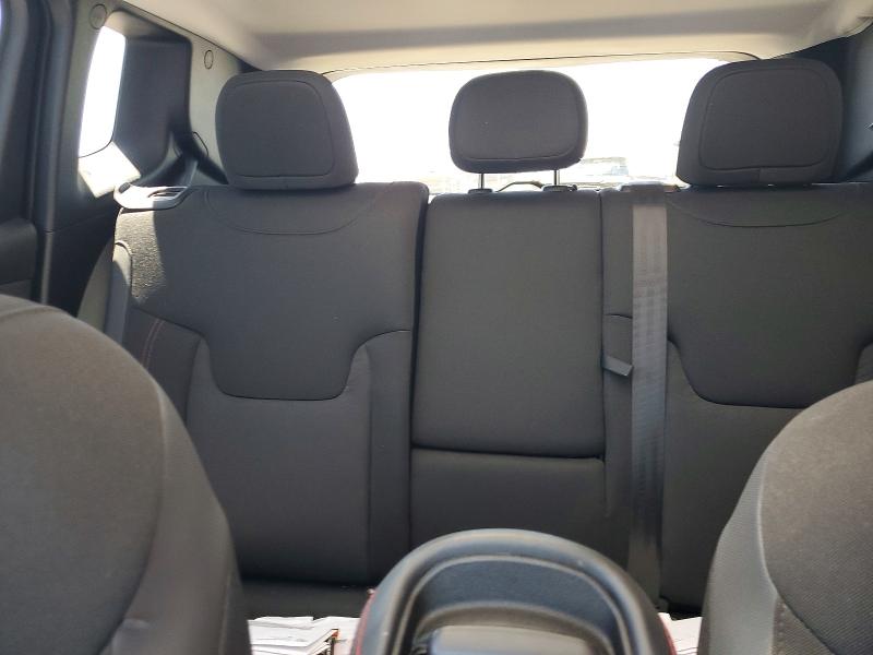 Photo 10 from auction – 2018 JEEP RENEGADE with VIN ZACCJBCB6JPH04931