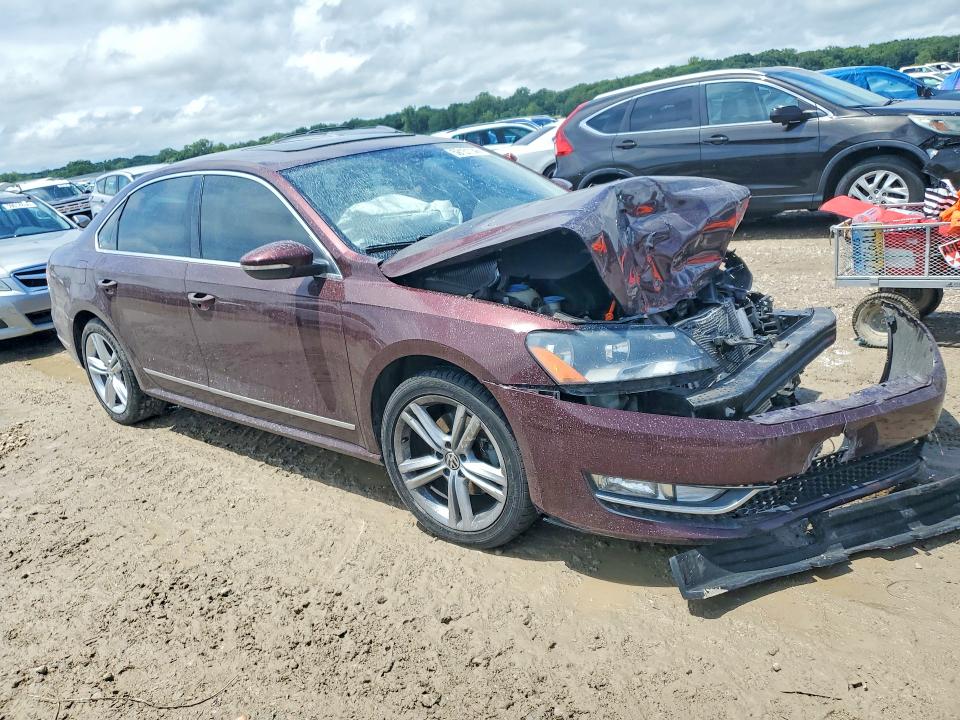 Photo 4 from auction – 2012 VOLKSWAGEN PASSAT with VIN 1VWCM7A35CC056440