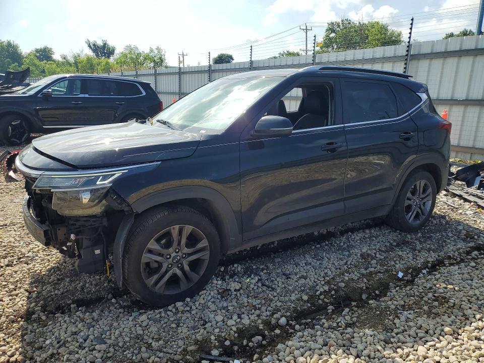 KIA SELTOS 2021 with VIN KNDEU2AA6M7049780 - Photo from auction