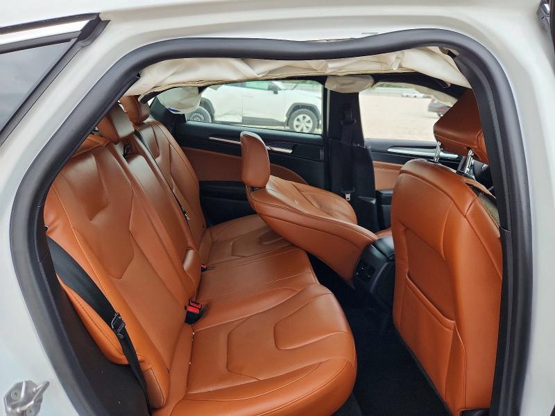 Photo 10 from auction – 2020 FORD FUSION with VIN 3FA6P0K94LR116507