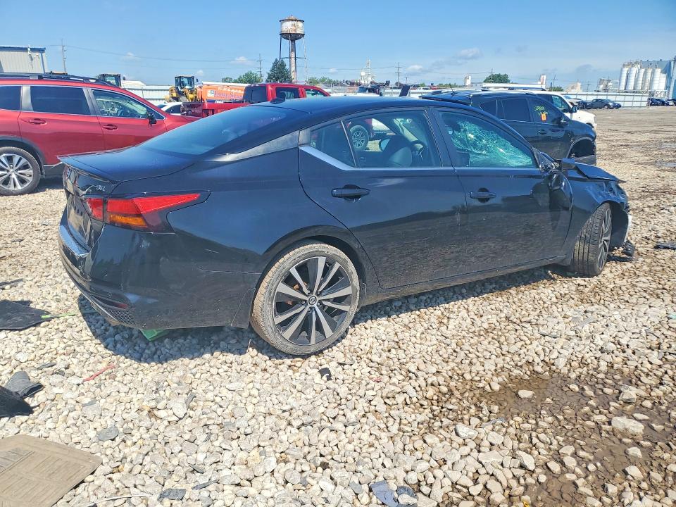 Photo 3 from auction – 2021 NISSAN ALTIMA with VIN 1N4BL4CV3MN326310