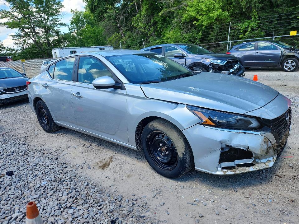Снимка 4 от търг – 2023 NISSAN ALTIMA с VIN 1N4BL4BV0PN417475