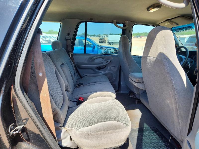 Photo 11 from auction – 2000 FORD EXPEDITION with VIN 1FMRU1560YLA56556