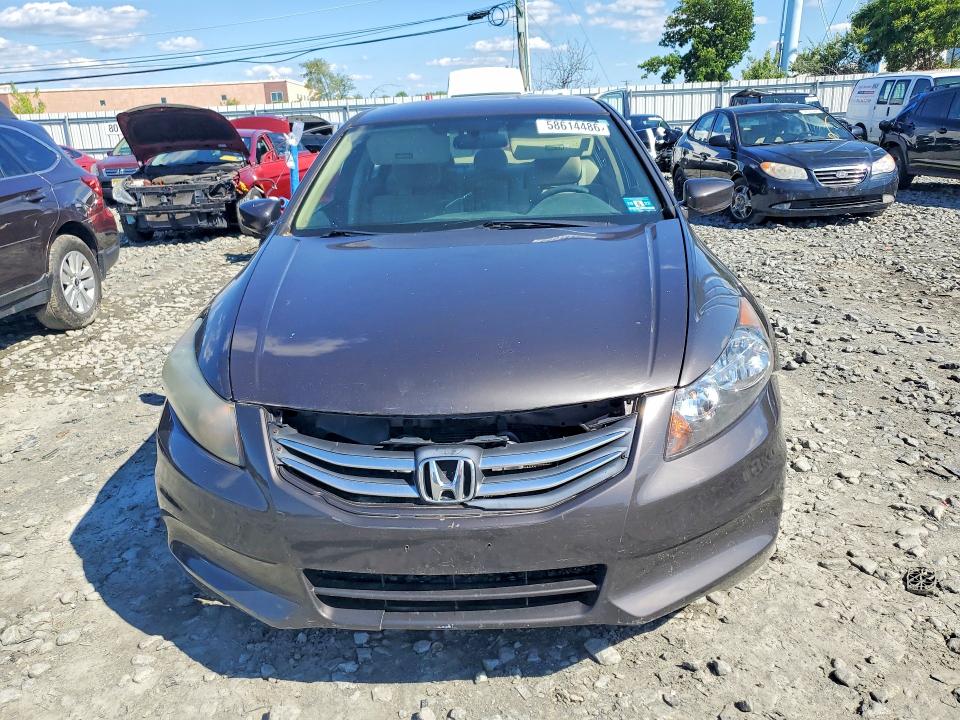 Снимка 5 от търг – 2011 HONDA ACCORD с VIN 1HGCP2F33BA044210