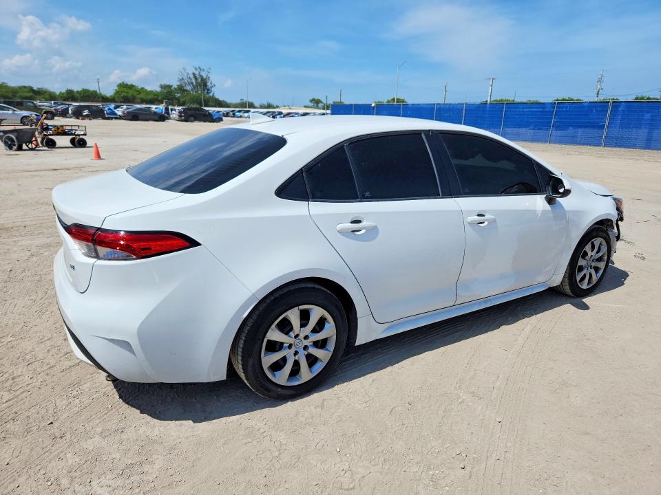 Photo 3 from auction – 2021 TOYOTA COROLLA with VIN 5YFEPMAE5MP202802