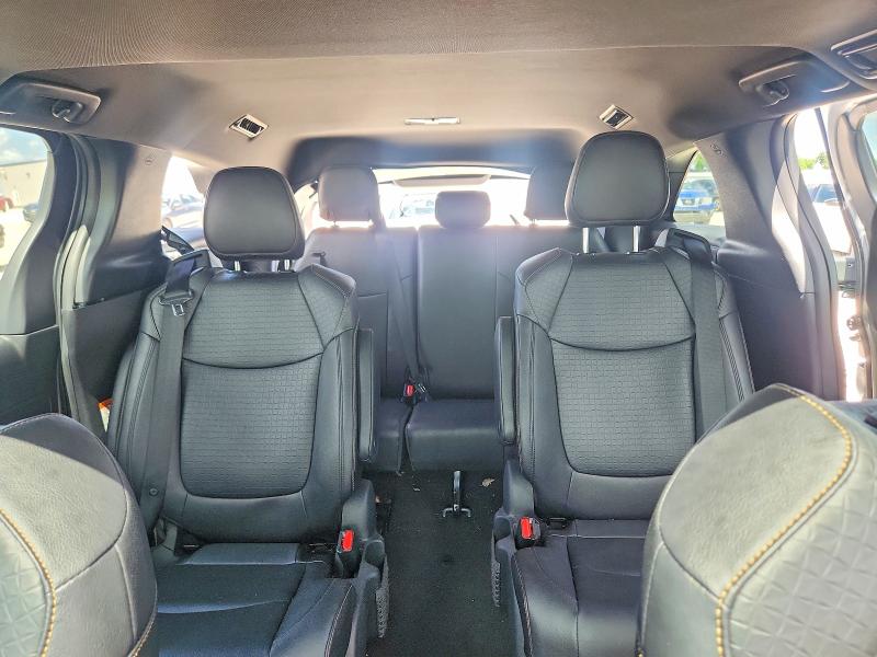 Photo 10 from auction – 2025 TOYOTA SIENNA with VIN 5TDCSKFC7SS221986