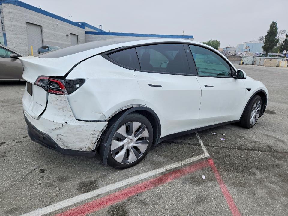 Photo 3 from auction – 2023 TESLA MODEL Y with VIN 7SAYGDEEXPA119776