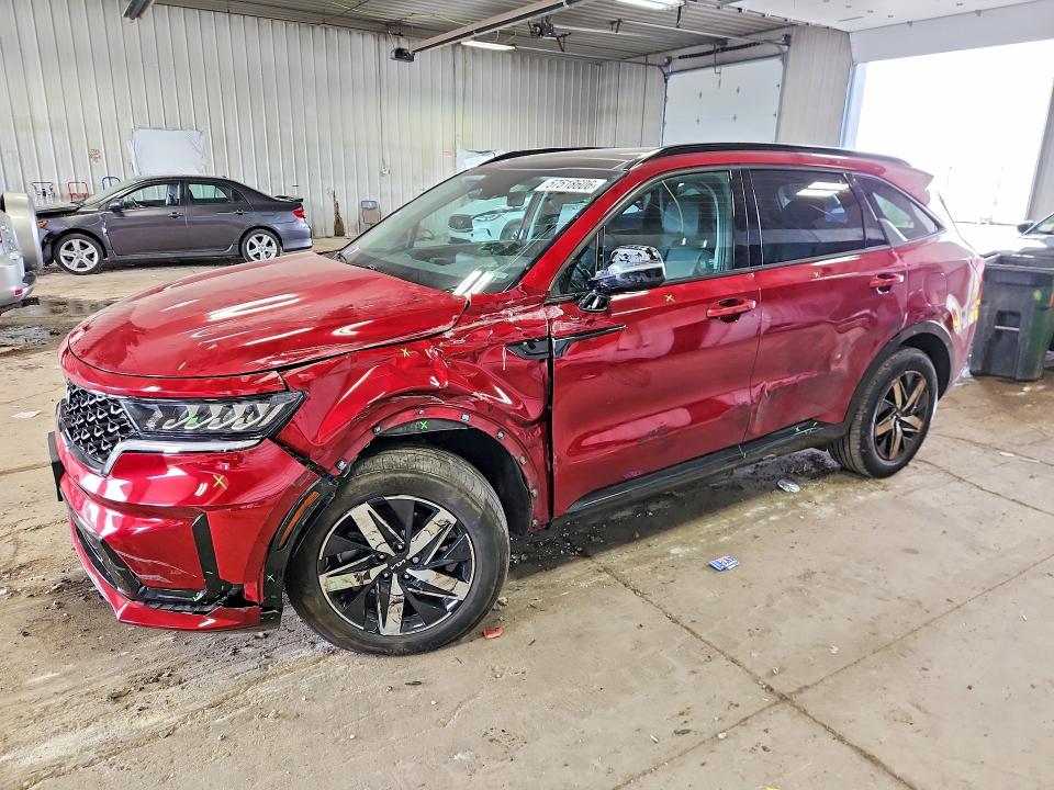 KIA SORENTO 2023 with VIN 5XYRL4LC7PG197166 - Photo from auction