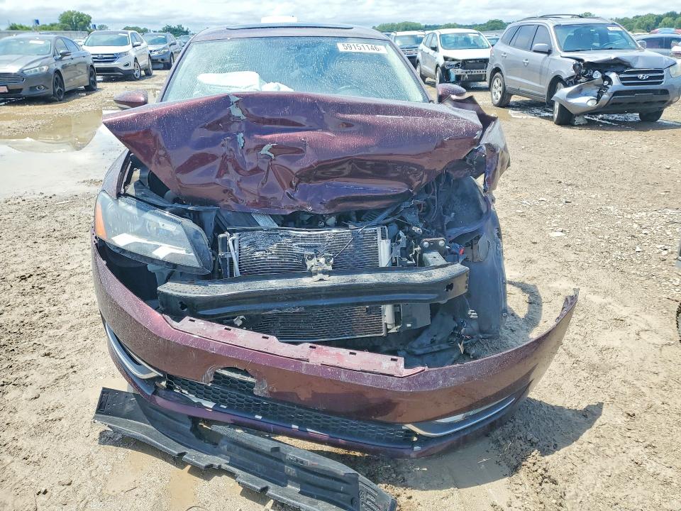 Photo 5 from auction – 2012 VOLKSWAGEN PASSAT with VIN 1VWCM7A35CC056440