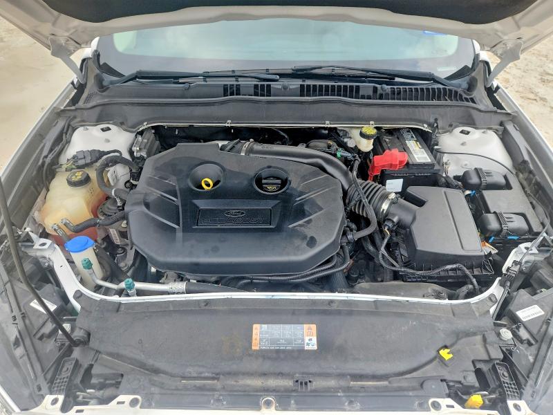 Photo 11 from auction – 2017 FORD FUSION with VIN 3FA6P0K97HR252198