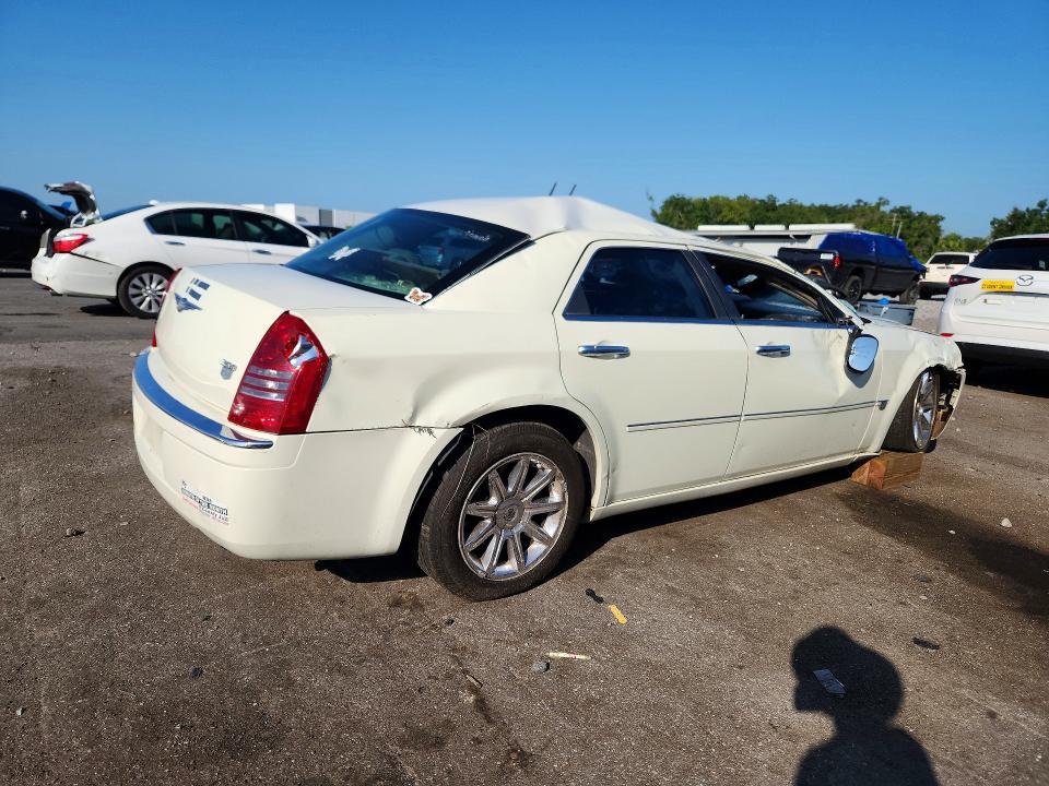Photo 3 from auction – 2005 CHRYSLER 300C with VIN 2C3JA63H45H608603