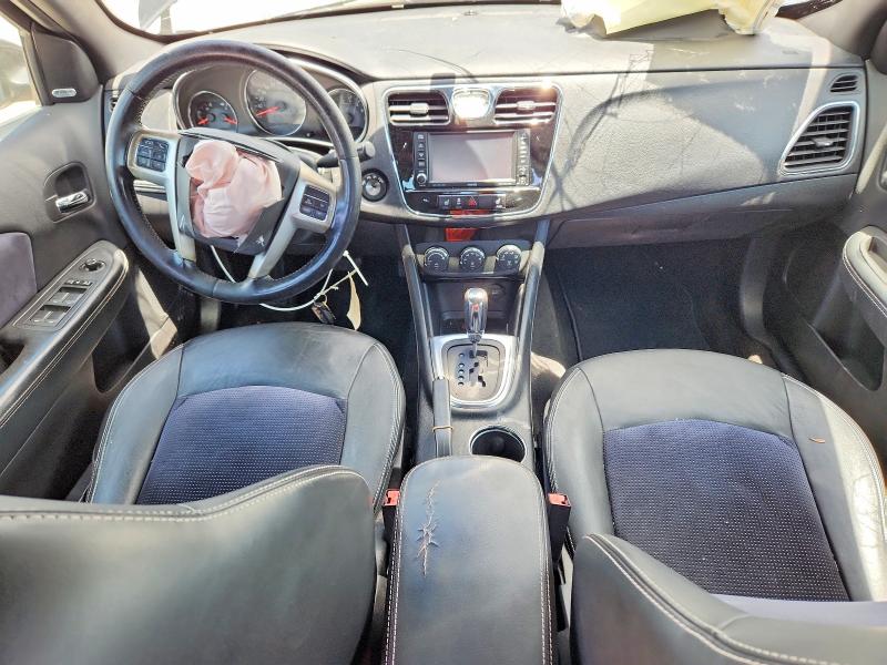 Photo 8 from auction – 2012 CHRYSLER 200 with VIN 1C3CCBHG8CN176968