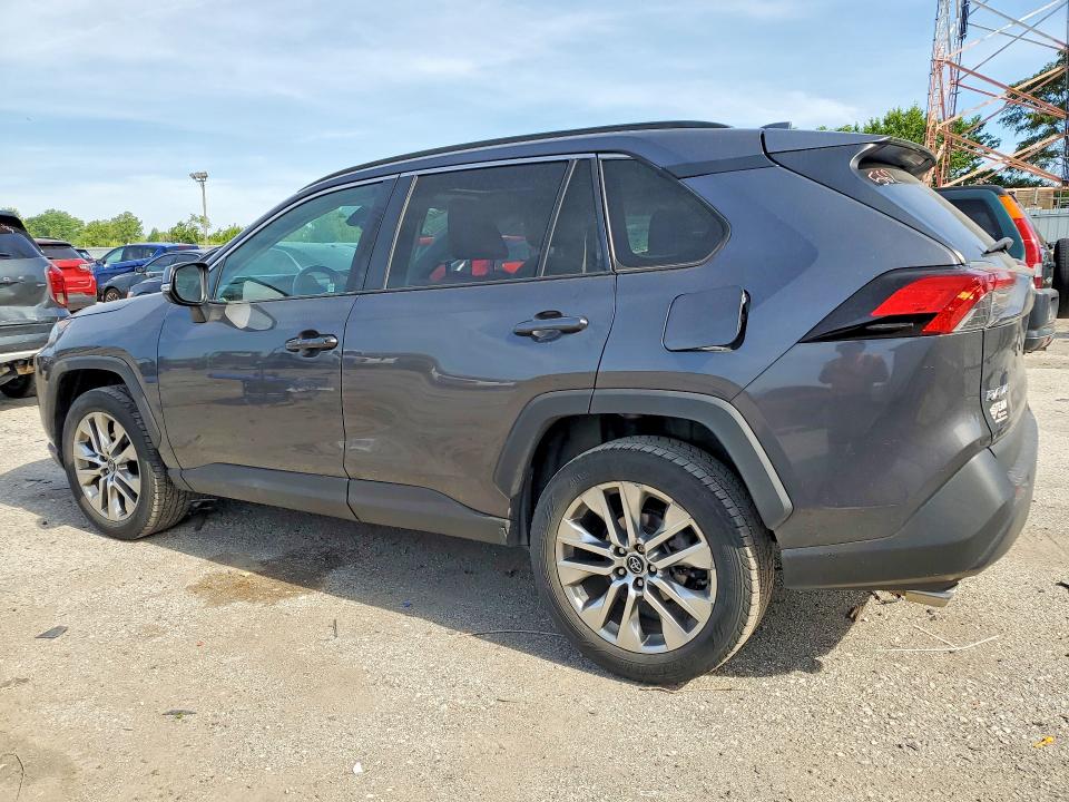 Photo 2 from auction – 2020 TOYOTA RAV4 with VIN 2T3A1RFV5LW110633