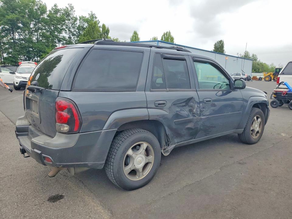 Photo 3 from auction – 2007 CHEVROLET TRAILBLAZER with VIN 1GNDT13S272282742