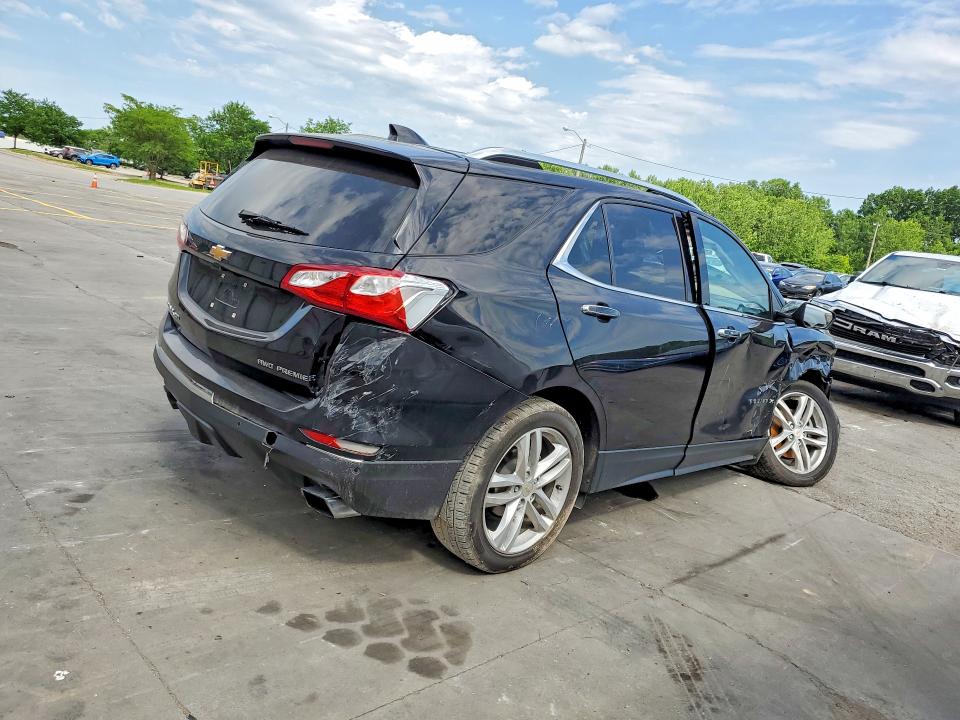 Photo 3 from auction – 2020 CHEVROLET EQUINOX with VIN 2GNAXYEX8L6109233