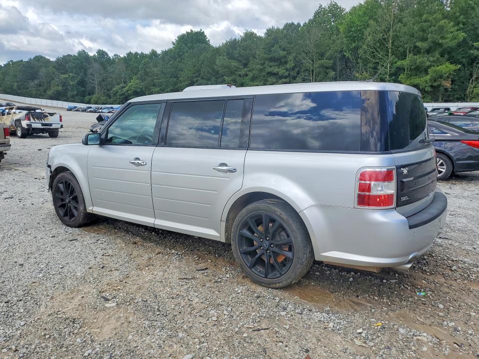 Photo 2 from auction – 2017 FORD FLEX with VIN 2FMGK5C87HBA14331