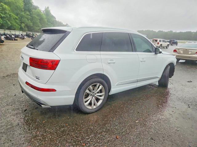 Photo 3 from auction – 2017 AUDI Q7 with VIN WA1LAAF79HD035297