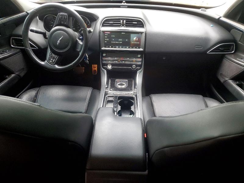 Photo 8 from auction – 2019 JAGUAR XE with VIN SAJAR4FX9KCP52451