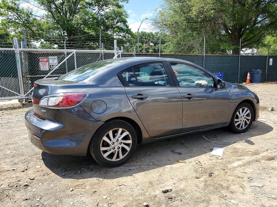 Photo 3 from auction – 2012 MAZDA 3 with VIN JM1BL1V81C1650748