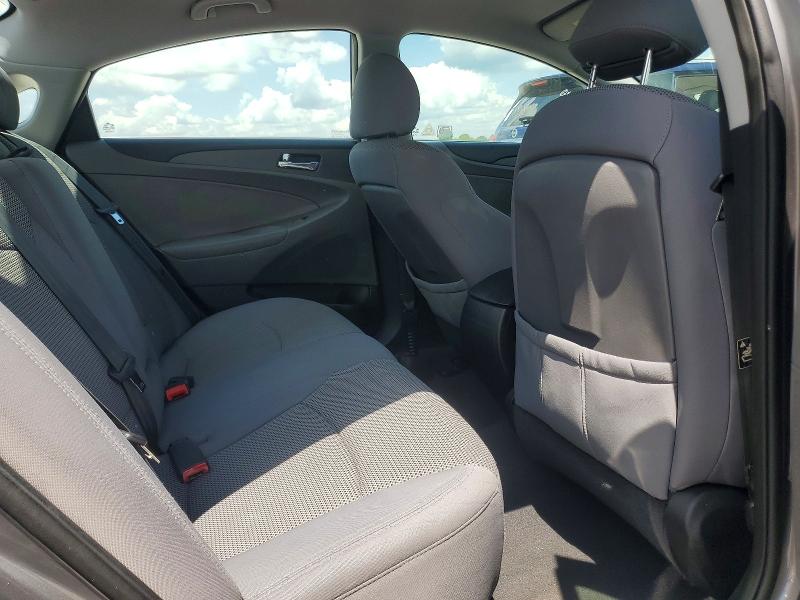 Photo 10 from auction – 2011 HYUNDAI SONATA with VIN 5NPEB4AC8BH283852