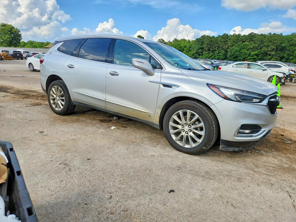 Photo 4 from auction – 2019 BUICK ENCLAVE with VIN 5GAERCKW2KJ257531