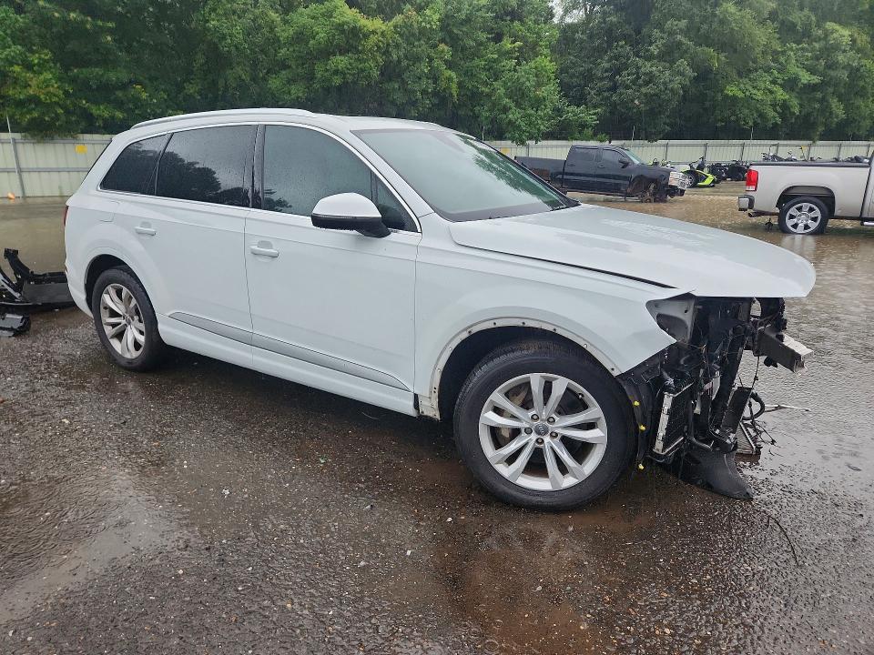 Photo 4 from auction – 2017 AUDI Q7 with VIN WA1LAAF79HD035297