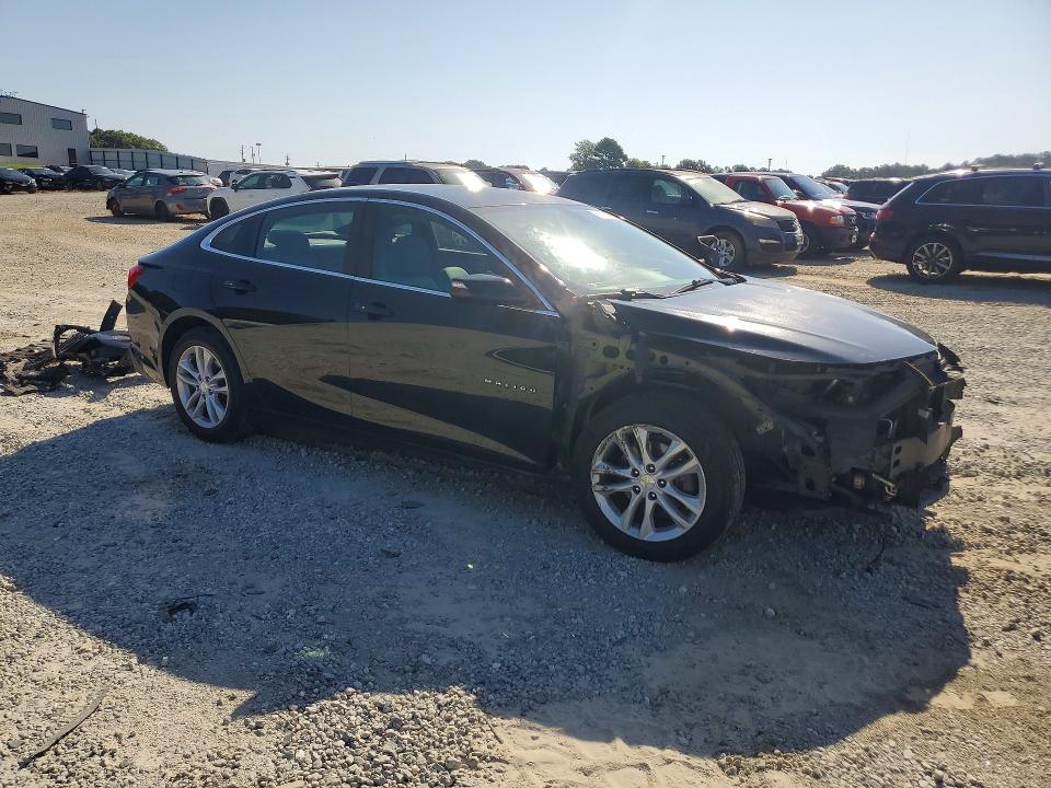 Photo 4 from auction – 2017 CHEVROLET MALIBU with VIN 1G1ZE5ST2HF135317