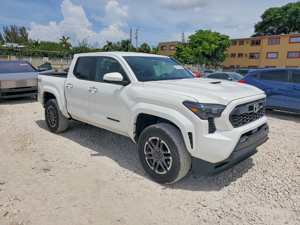 Photo 4 from auction – 2024 TOYOTA TACOMA with VIN 3TMLB5JN2RM043912