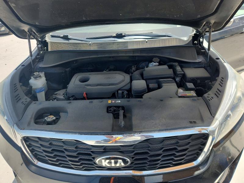 Photo 12 from auction – 2019 KIA SORENTO with VIN 5XYPG4A37KG576238