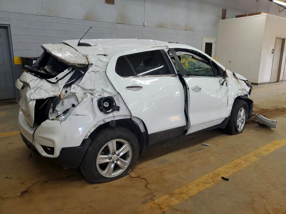 Photo 3 from auction – 2019 CHEVROLET TRAX with VIN 3GNCJPSB3KL256308