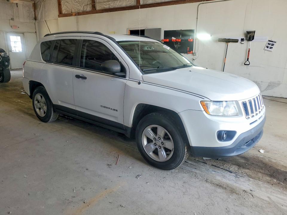 Photo 4 from auction – 2017 JEEP COMPASS with VIN 1C4NJCBA8HD136617