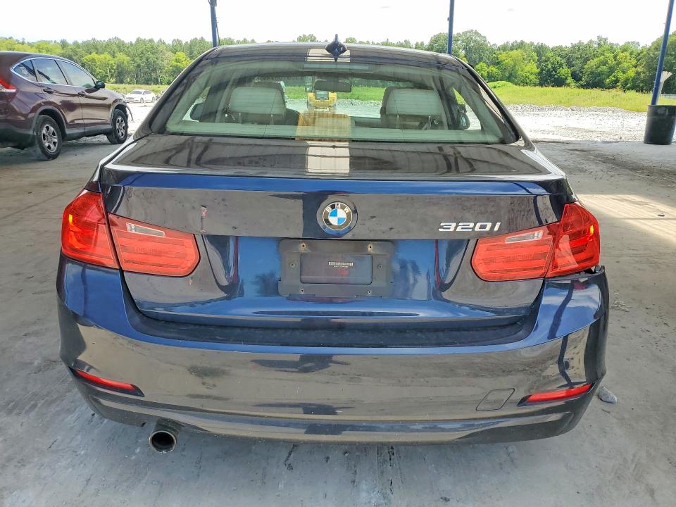 Photo 6 from auction – 2014 BMW 320 with VIN WBA3B1C55EP678596
