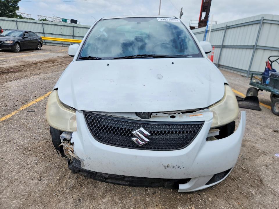 صورة رقم 5 من المزاد - 2011 SUZUKI SX4 مع VIN JS2YC5A27B6302902