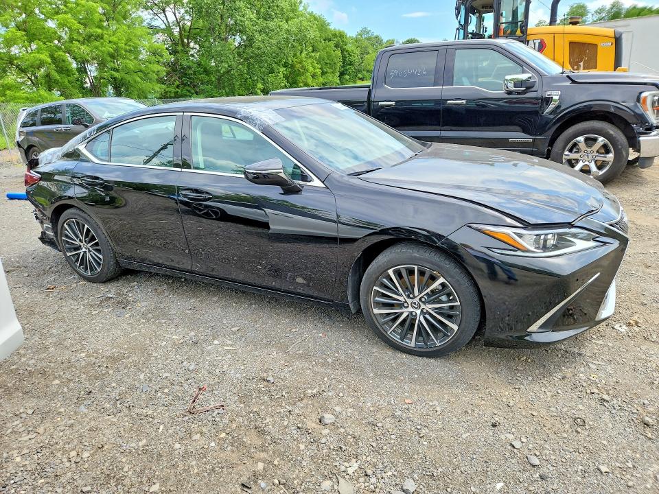 Photo 4 from auction – 2024 LEXUS ES 350 with VIN 58ADZ1B18RU171141