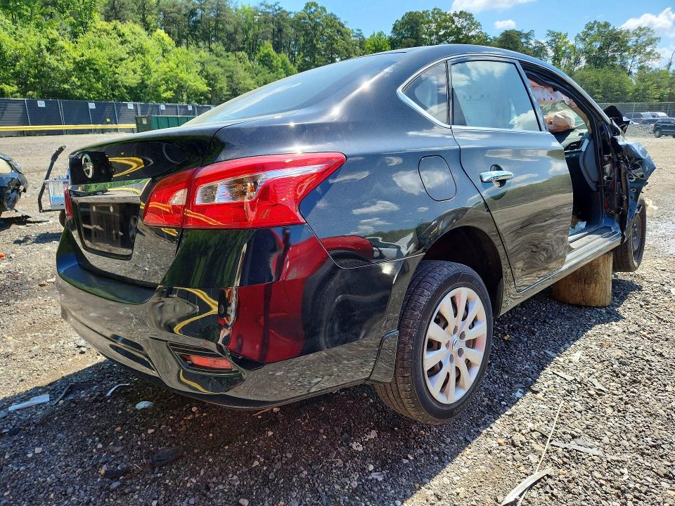 Photo 3 from auction – 2017 NISSAN SENTRA with VIN 3N1AB7AP3HY378868