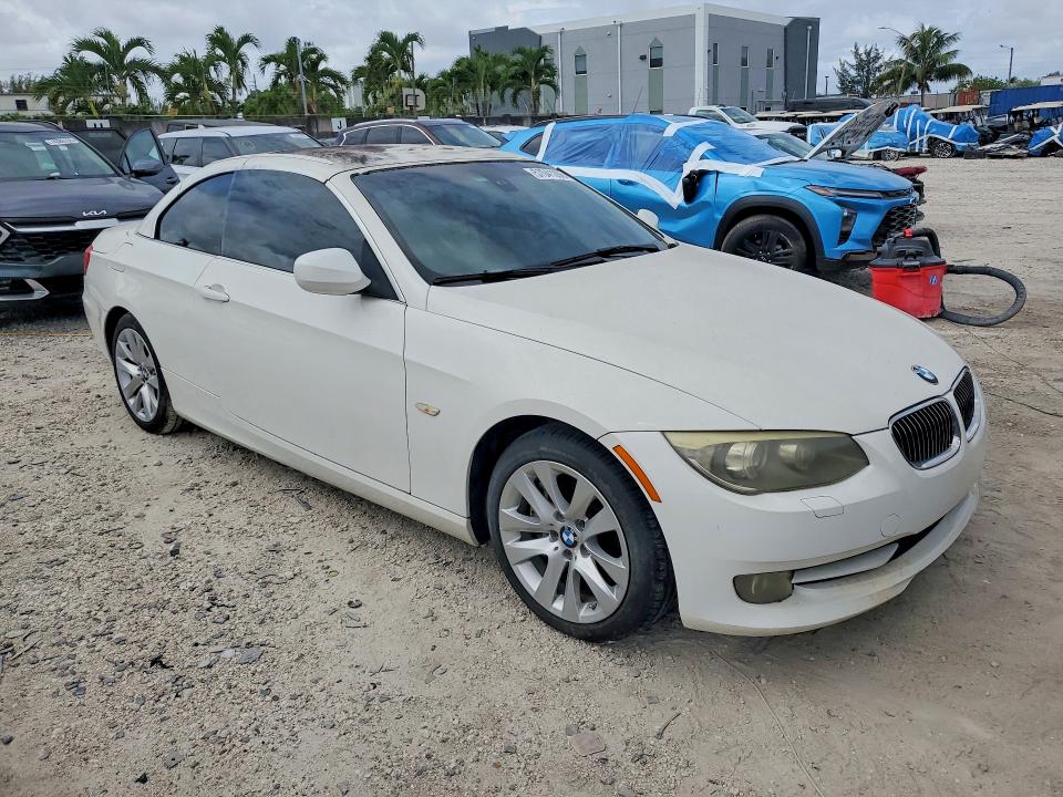 Photo 4 from auction – 2011 BMW 335 with VIN WBADX7C50BE261001
