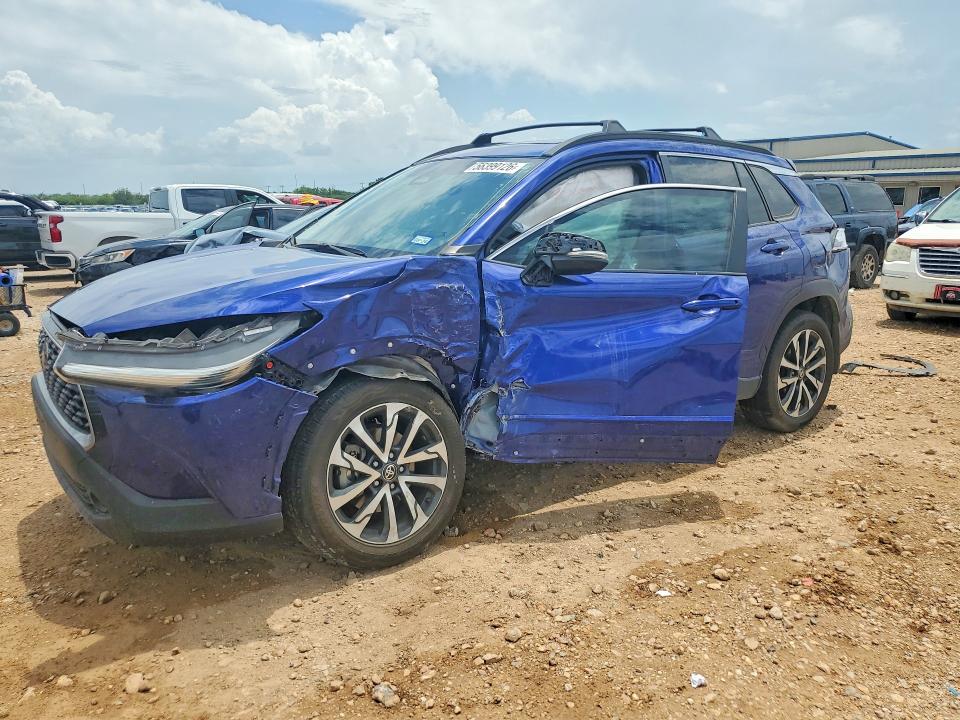 TOYOTA COROLLA CROSS 2024 with VIN 7MUDAABG6RV098059 - Photo from auction