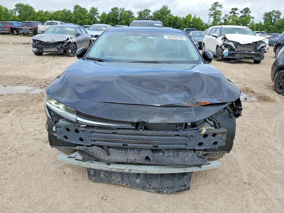 Photo 5 from auction – 2026 NISSAN SENTRA with VIN 3N1AB9BV7TY219420