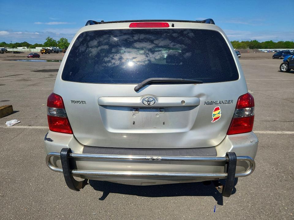 Photo 6 from auction – 2004 TOYOTA HIGHLANDER with VIN JTEGD21A740078072