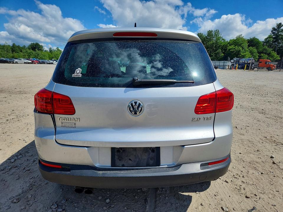 Photo 6 from auction – 2012 VOLKSWAGEN TIGUAN with VIN WVGAV7AX7CW534779
