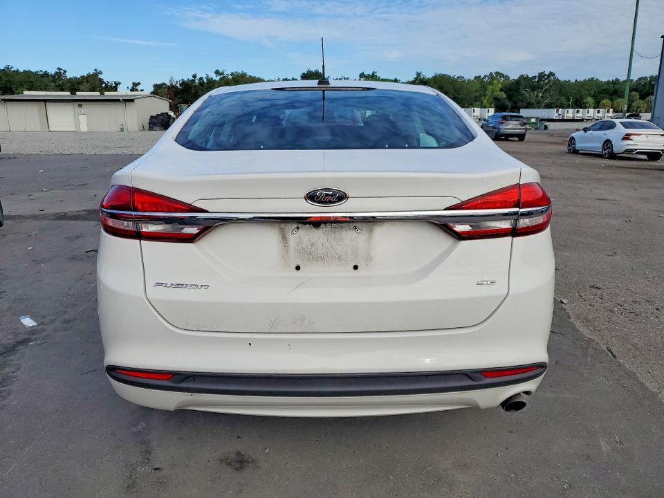 Photo 6 from auction – 2018 FORD FUSION with VIN 3FA6P0H72JR277988