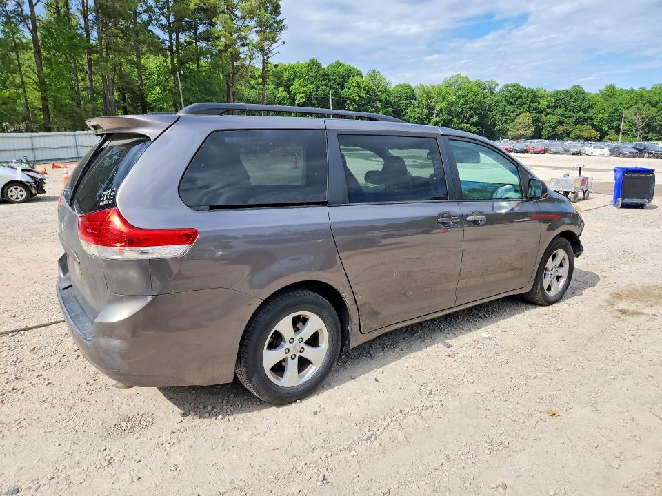 Photo 3 from auction – 2012 TOYOTA SIENNA with VIN 5TDKK3DC7CS204241