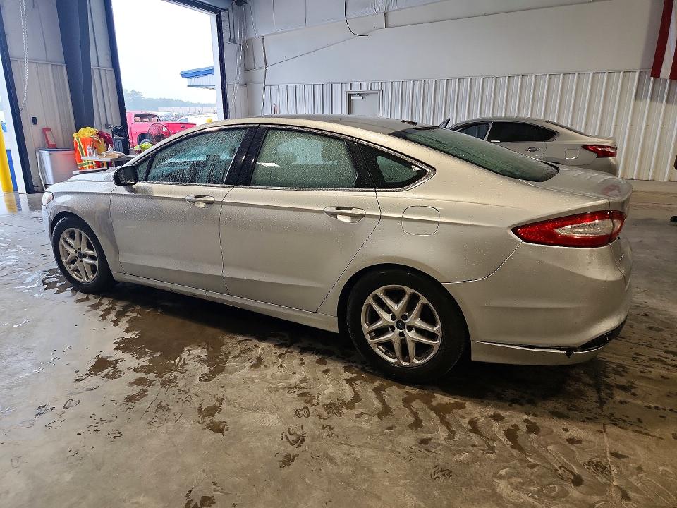 Photo 2 from auction – 2013 FORD FUSION with VIN 3FA6P0HR2DR261778