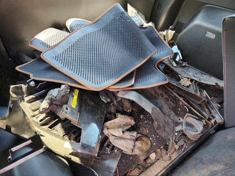 Photo 13 from auction – 2026 GMC TERRAIN with VIN 3GKALYEG4TL344720
