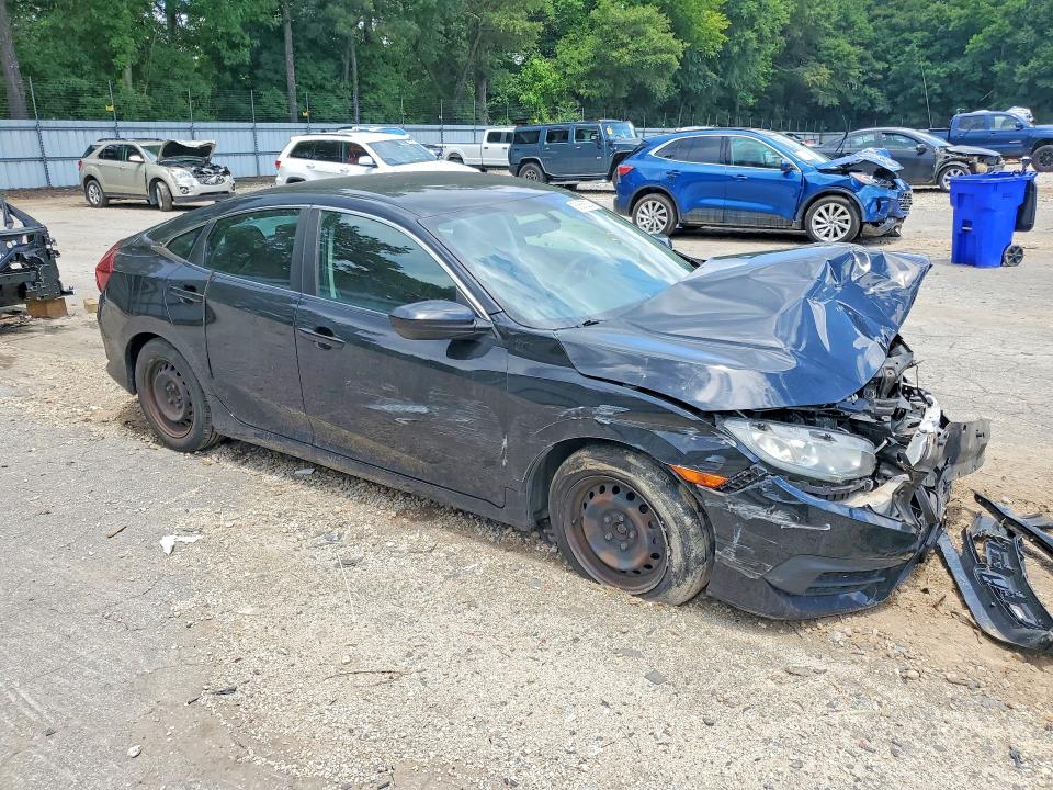 Photo 4 from auction – 2018 HONDA CIVIC with VIN 2HGFC2F53JH538626