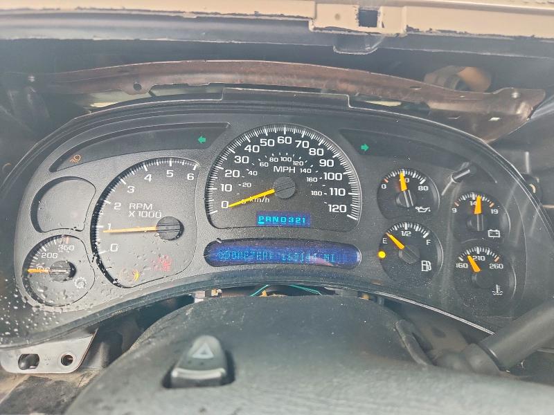 Photo 9 from auction – 2004 CHEVROLET SILVERADO with VIN 1GCHC23U54F182060