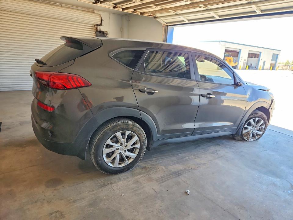 Photo 3 from auction – 2020 HYUNDAI TUCSON with VIN KM8J23A45LU109029