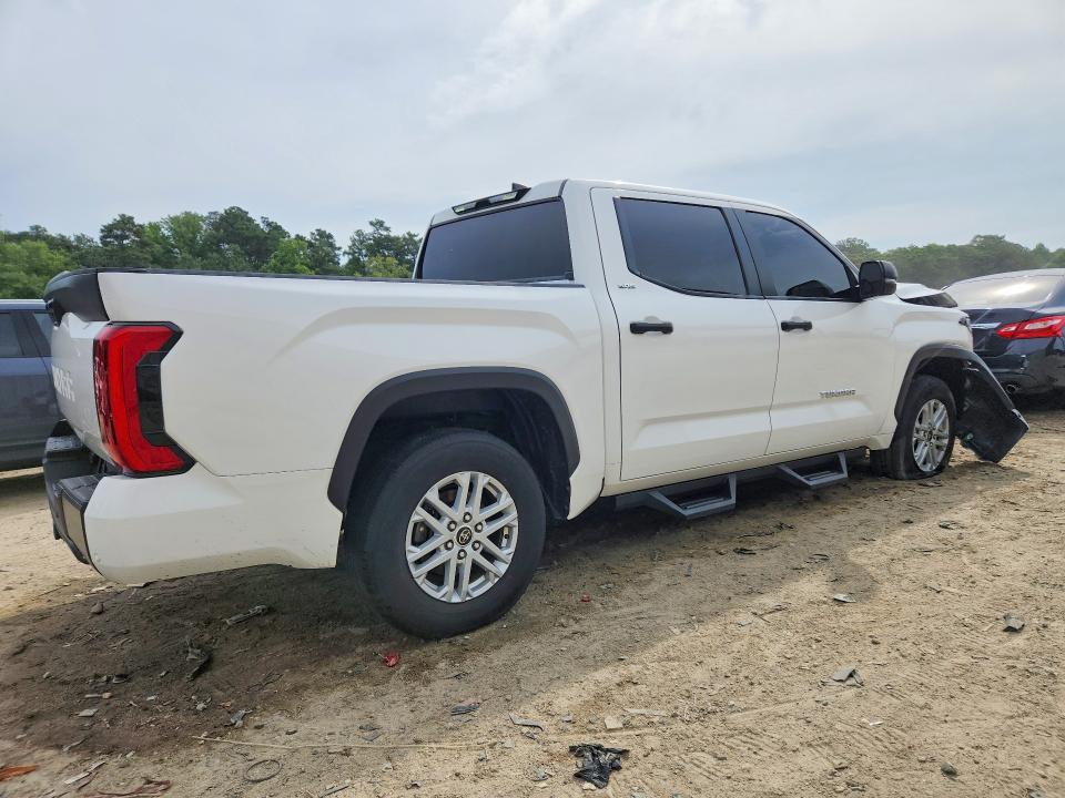 Photo 3 from auction – 2024 TOYOTA TUNDRA with VIN 5TFLA5DB7RX147584